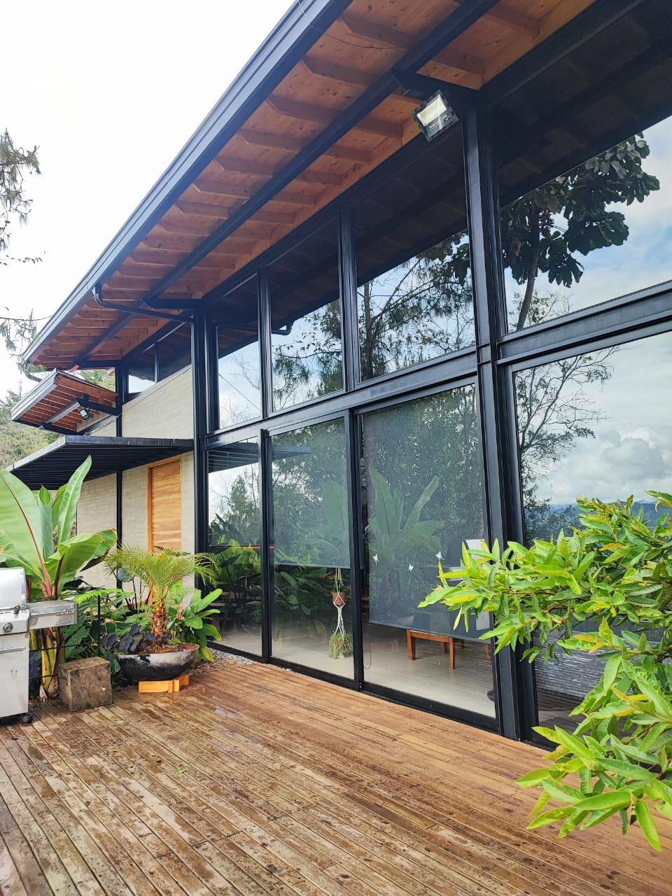 Alquiler dos casas campestres en unidad cerrada, La Ceja, Antioquia.