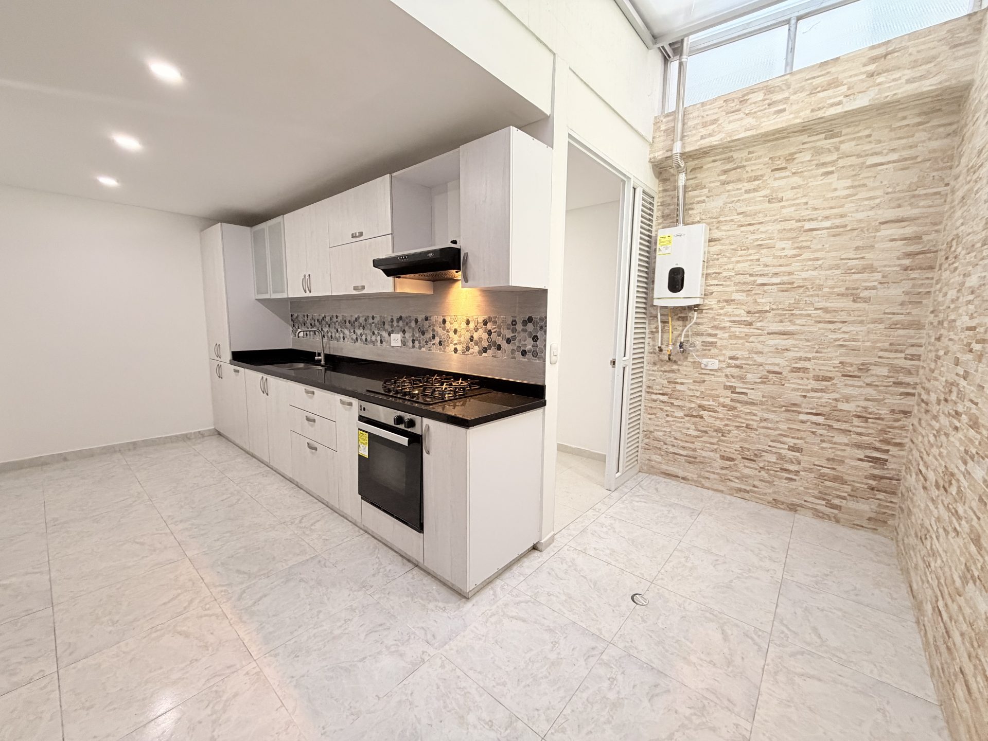 Arriendo Casa Cota conjunto Cerrado $ 3.500.000