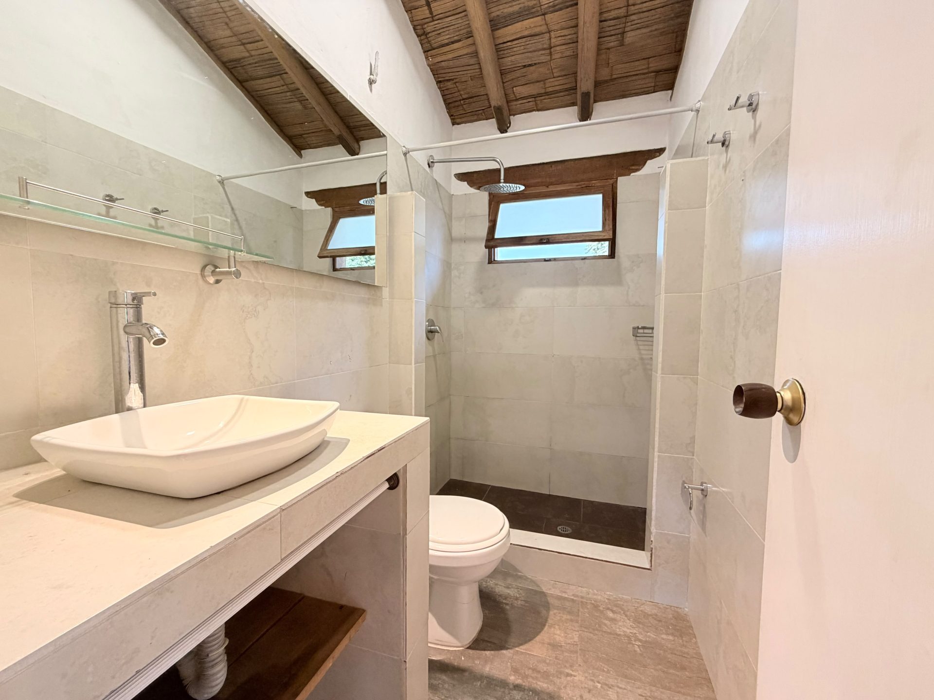 Arriendo Casa Campestre Cota Parcelas $ 2.950.000 con Servicios