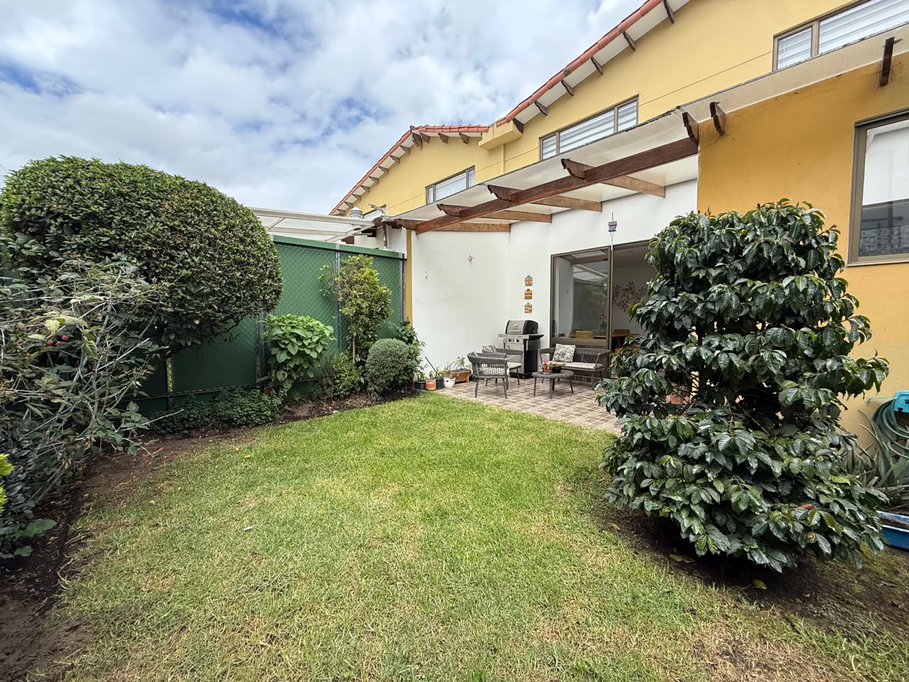 Arriendo Casa Cota conjunto Cerrado $ 4.600.000