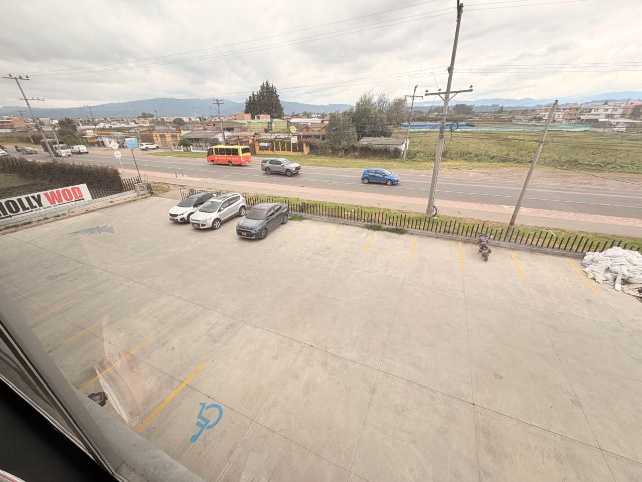 Arriendo Bodega Cota $42.000.000