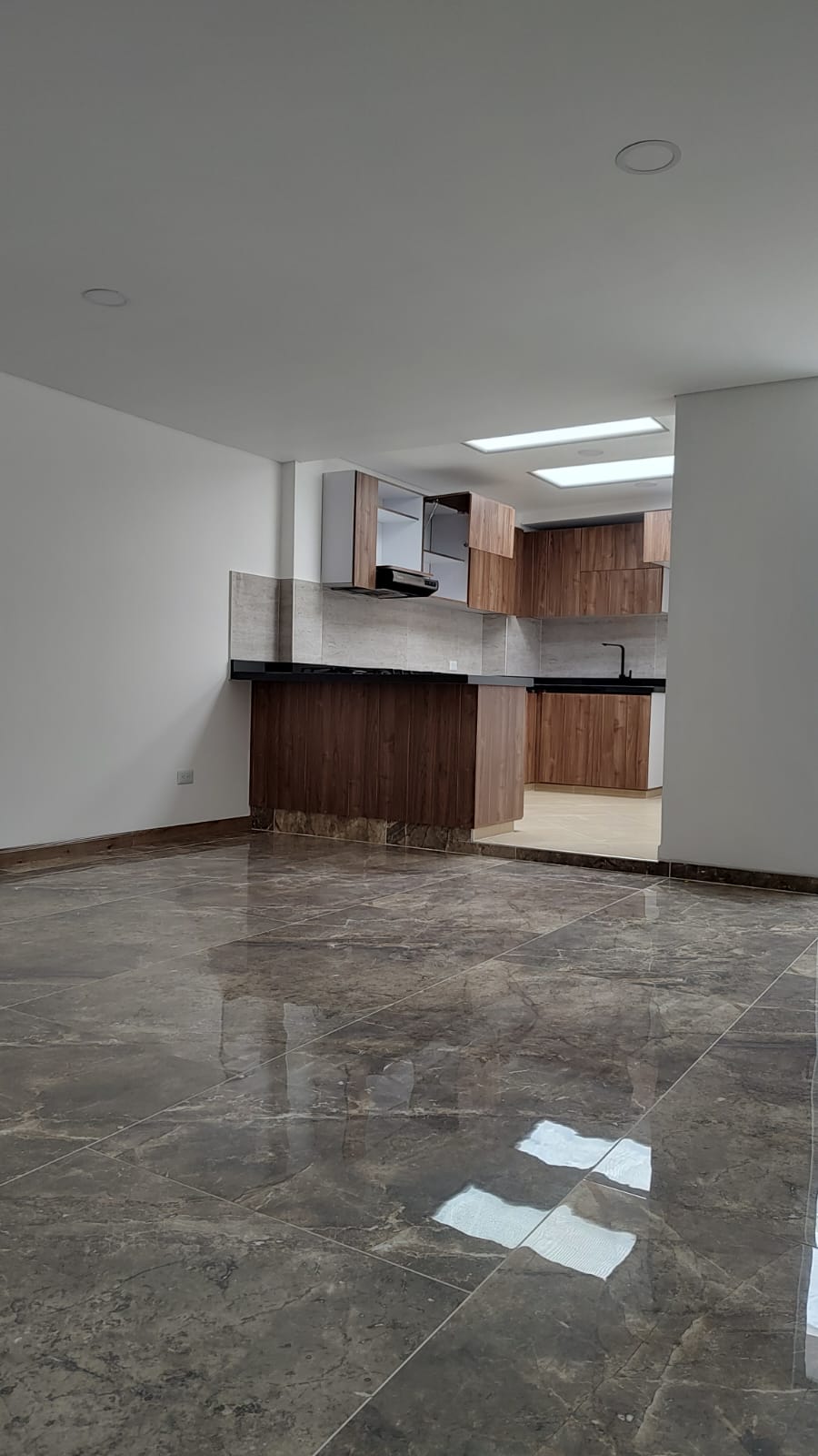 Arriendo Casa Cota Urbana $ 3.200.000