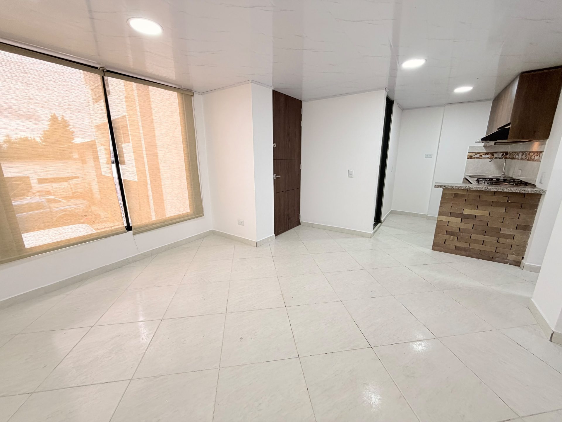 Arriendo Apto Cota $ 1.400.000