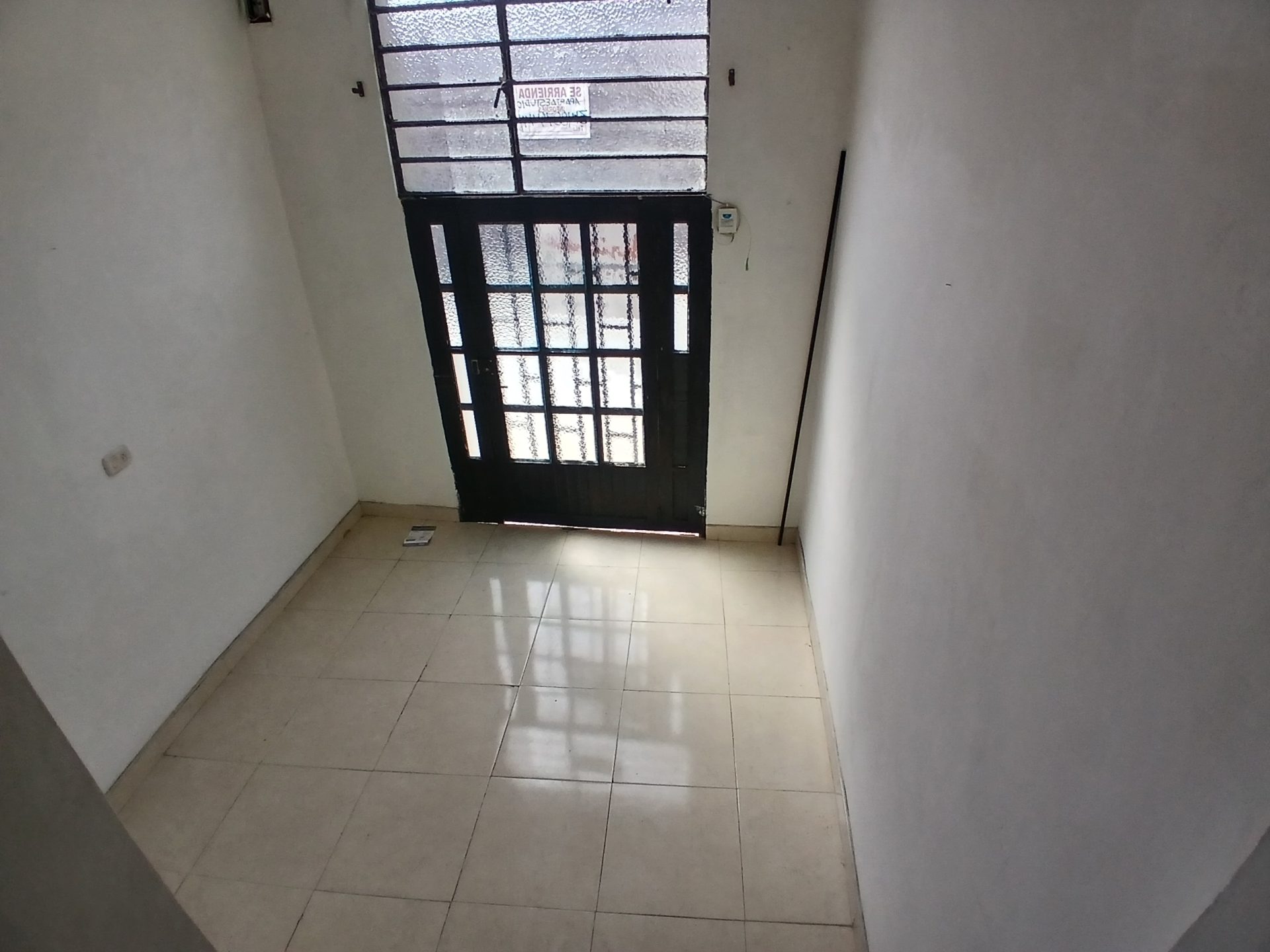 ARRIENDO APARTAESTUDIO LA PRIMAVERA MANIZALES | EN UNA CASA