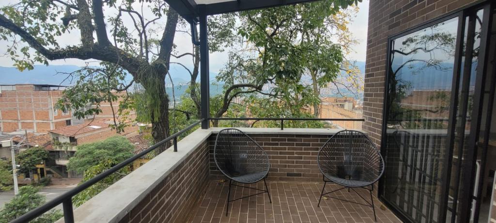 APARTAESTUDIO AMOBLADO EN ARRIENDO EN VILLA HERMOSA