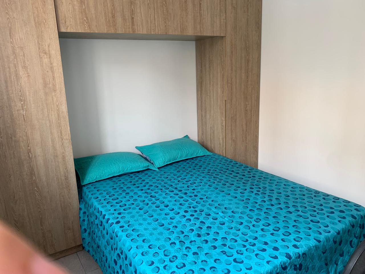 APARTAESTUDIO AMOBLADO EN ARRIENDO LAURELES-CERCA DE LA 70
