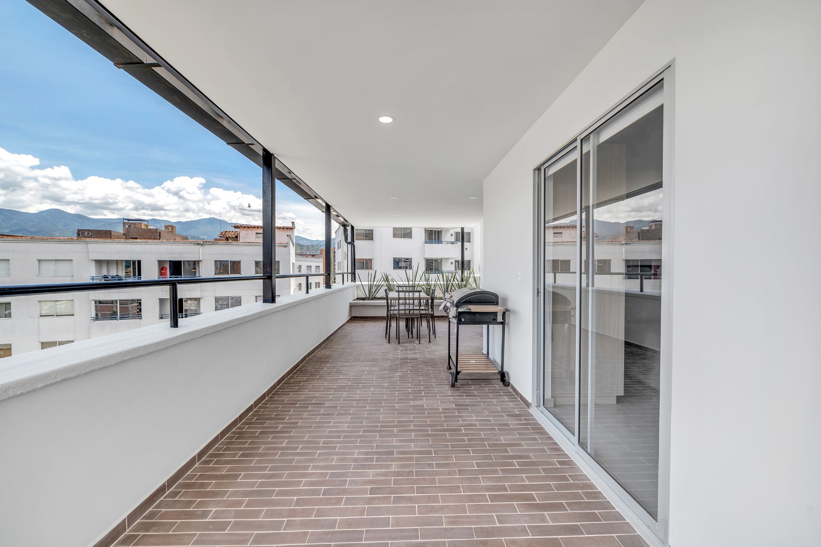 PENTHOUSE EN ARRIENDO SECTOR LAURELES ESTADIO