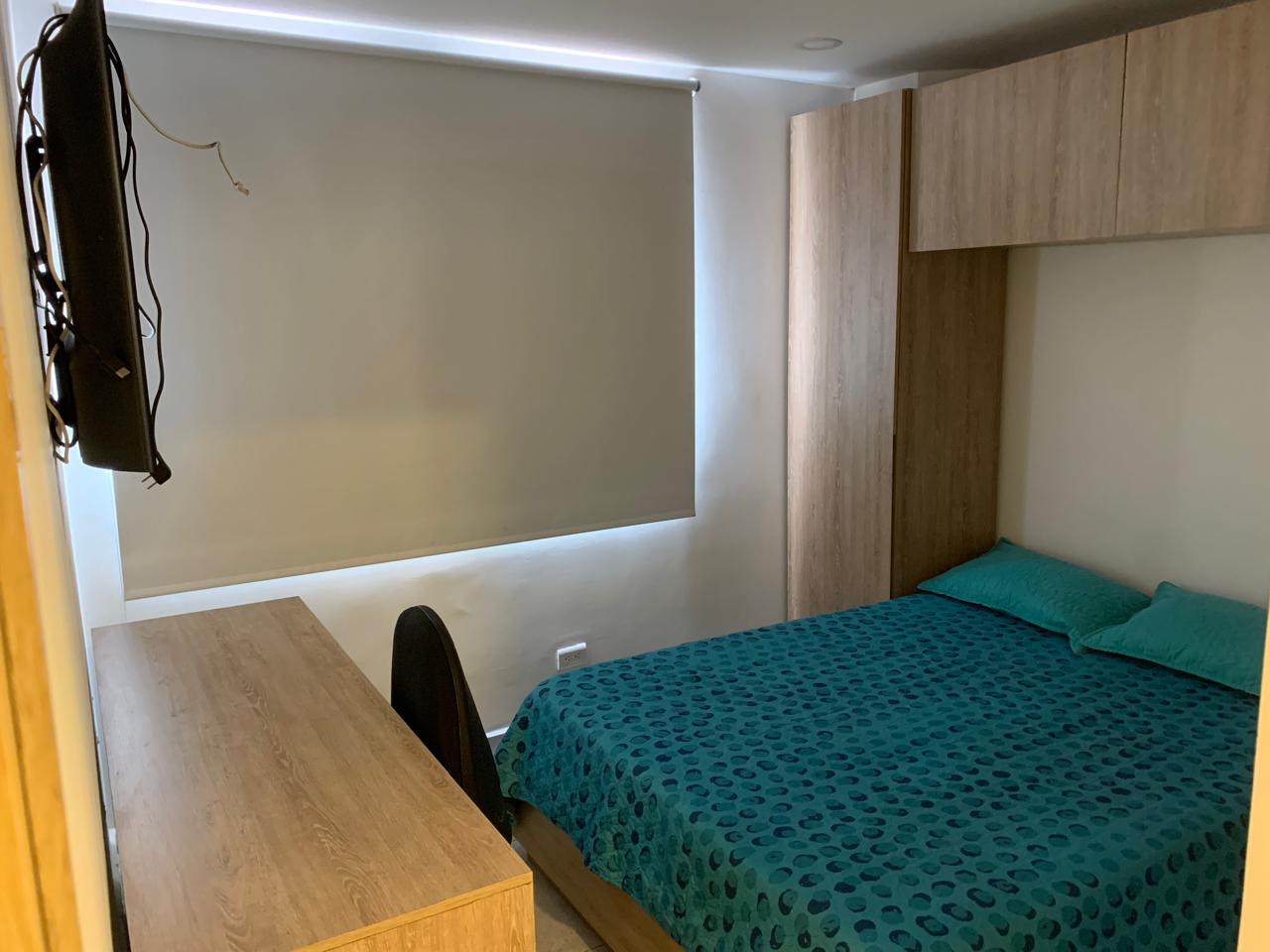 APARTAESTUDIO AMOBLADO EN ARRIENDO LAURELES-CERCA DE LA 70