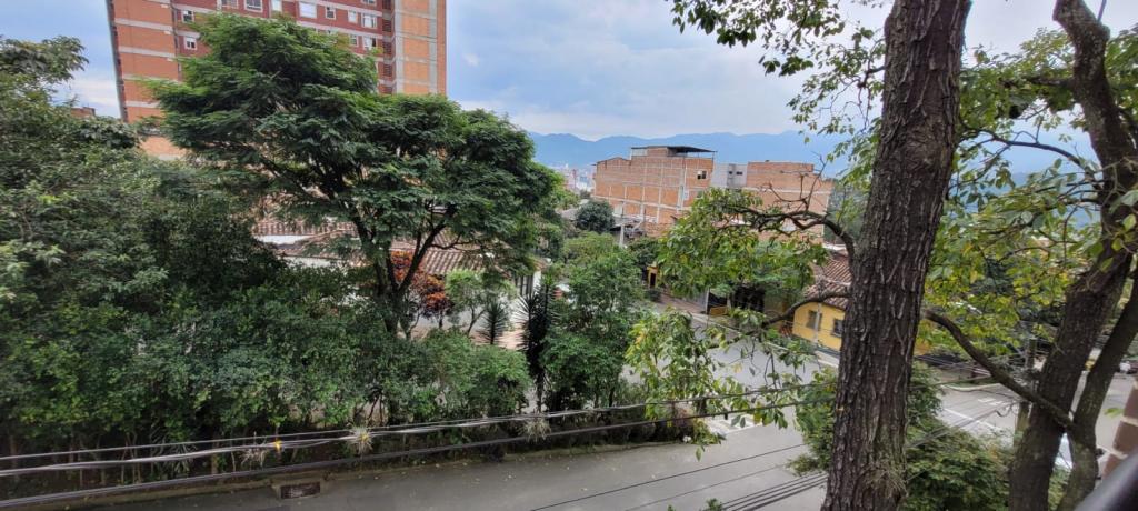 APARTAESTUDIO AMOBLADO EN ARRIENDO EN VILLA HERMOSA LA MANSION