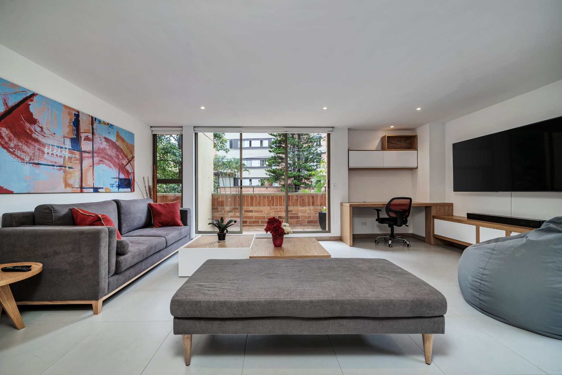 APARTAMENTO AMOBLADO EN VENTA ARRIENDO-EL POBLADO