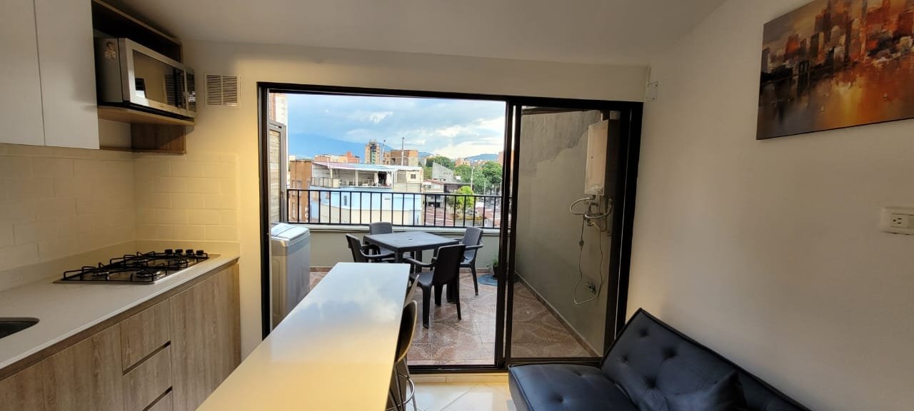 APARTAESTUDIO AMOBLADO EN ARRIENDO-CERCA DE LA 70