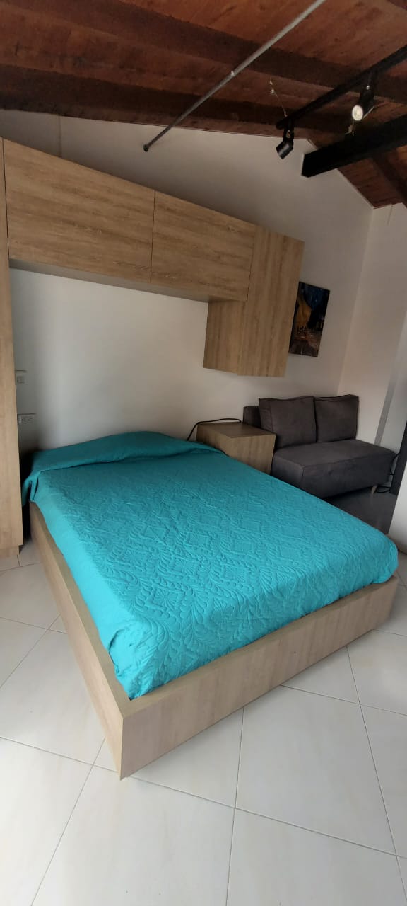 APARTAESTUDIO AMOBLADO EN ARRIENDO- CERCA DE LA 70