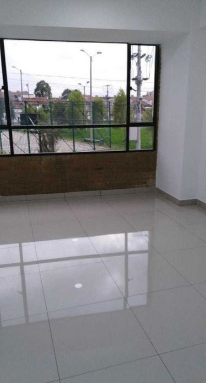 BODEGA EN ARRIENDO – PRADO VERANIEGO