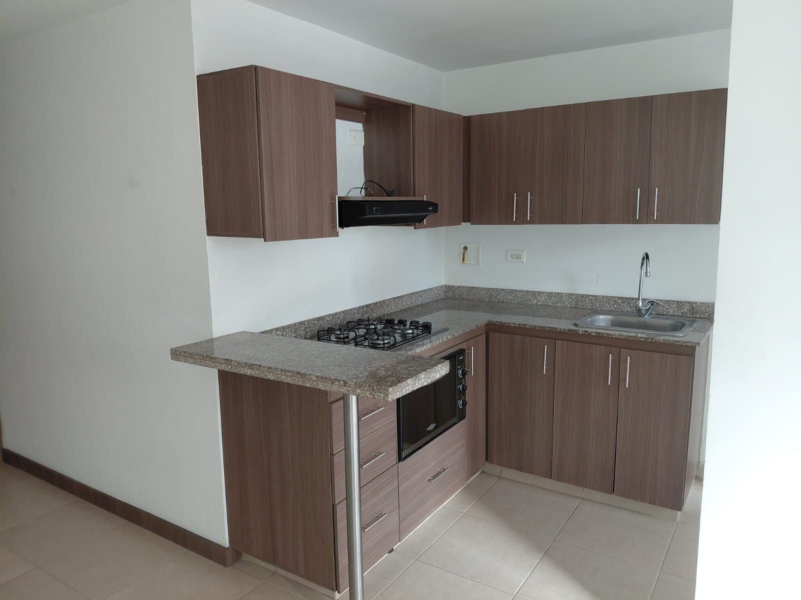 Apartamento en arriendo, Rionegro, sector los colegios.