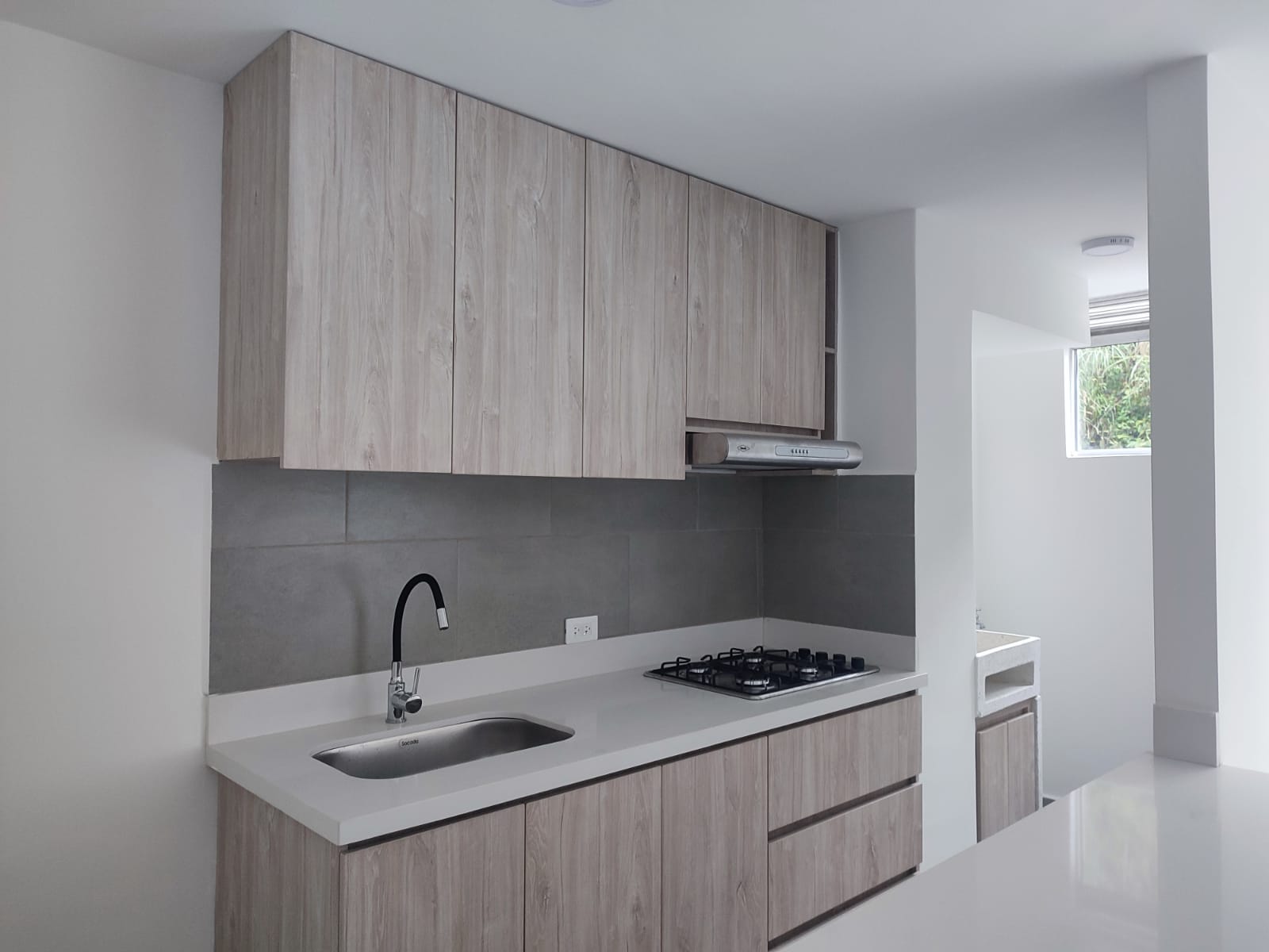 Alquilo apartamento en la urbanización Curazao, Bello