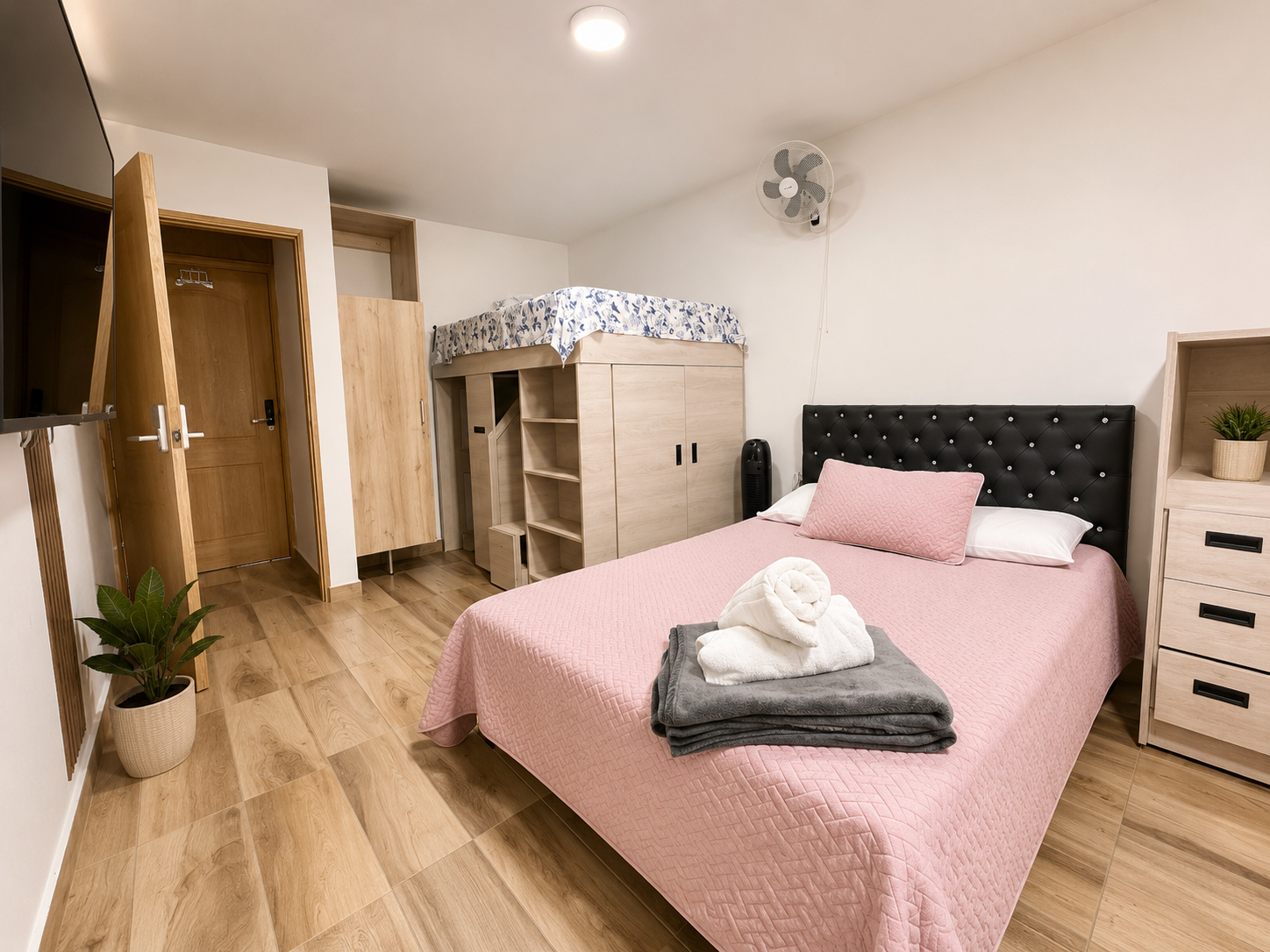 SE ARRIENDA APARTAMENTO EN ROBLEDO UBICACIÓN ESTRATEGICA, MEDELLÍN