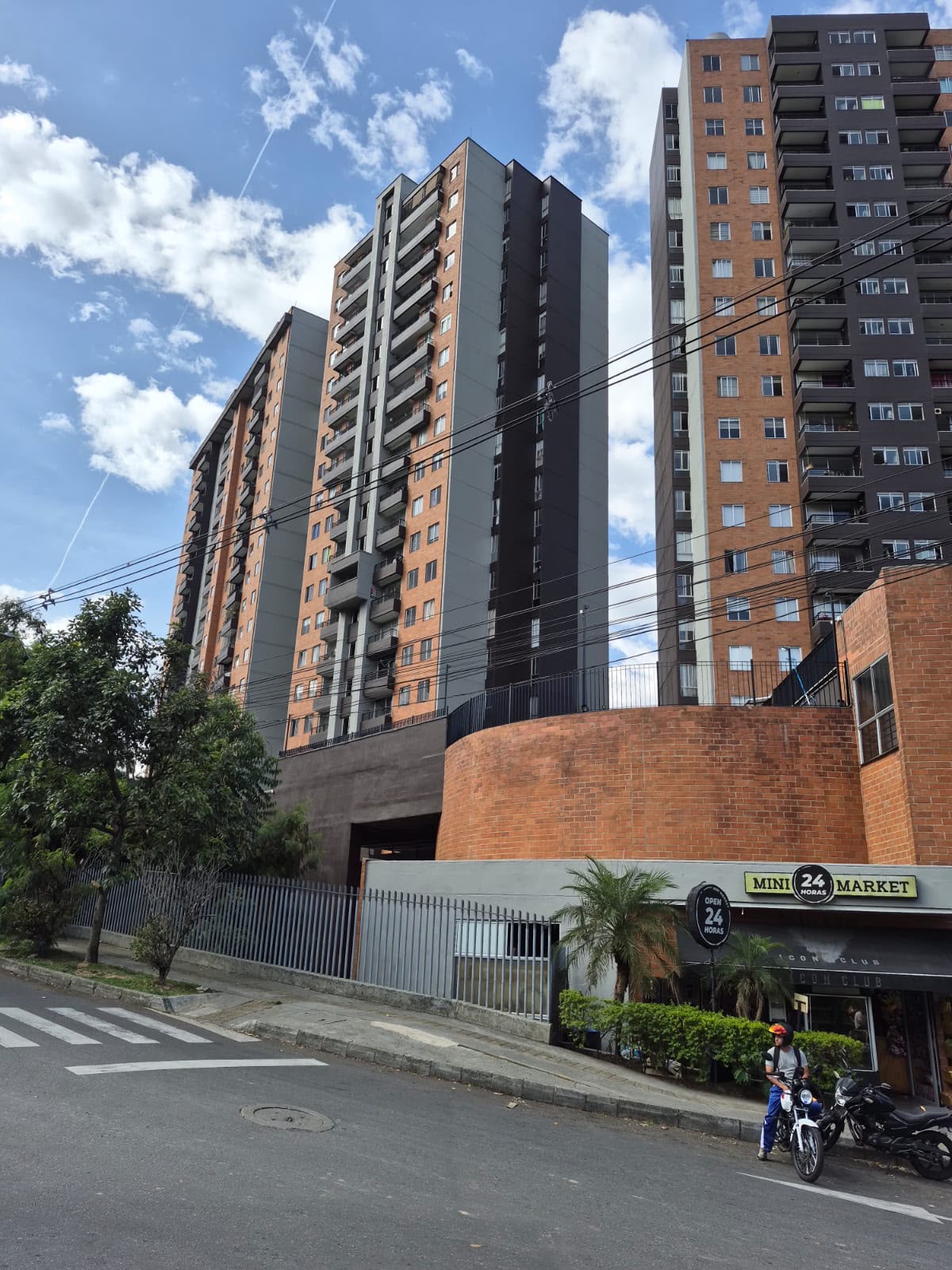 Apartamento en ARRIENDO, Rionegro, sector barro blanco.
