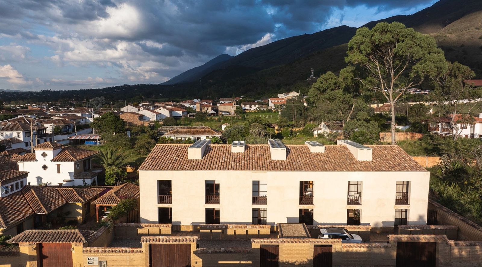 ARRIENDO CASA CAMPESTRE NUEVA - SIN MUEBLES - ROBLE - VILLA DE LEYVA