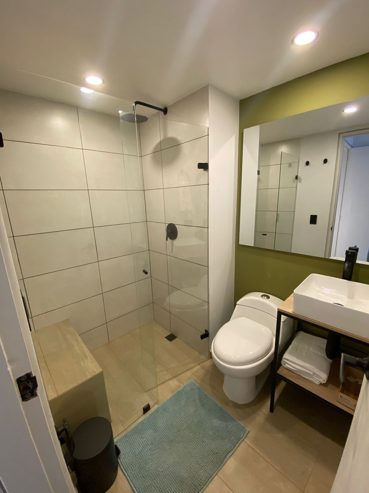 Apartamento Amoblado Ubicado en Laureles