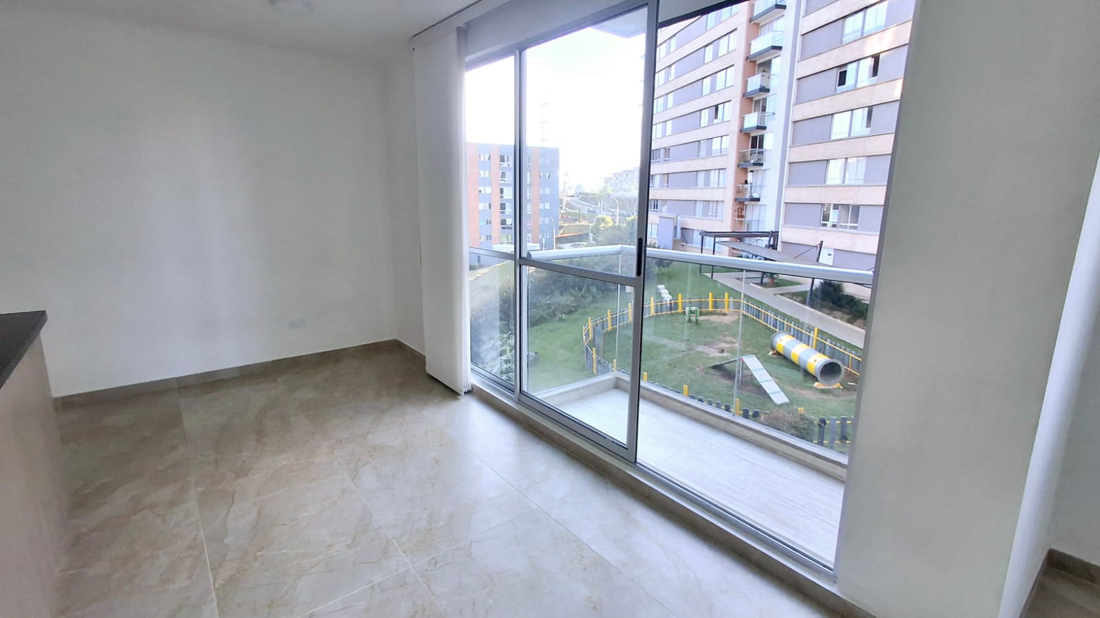 CASA EN SEGUNDO PISO EN LA CEJA, SECTOR MIRADOR DEL NORTE.