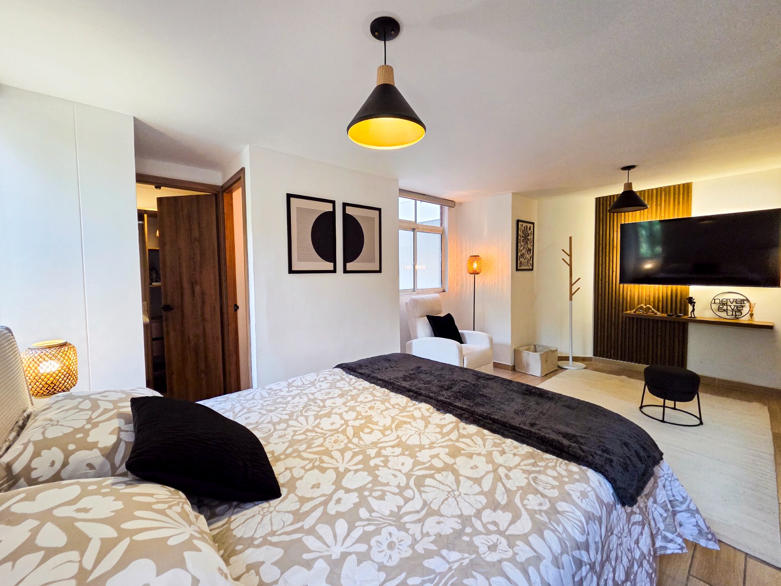 Apartamento Amoblado en El Poblado, San Lucas.