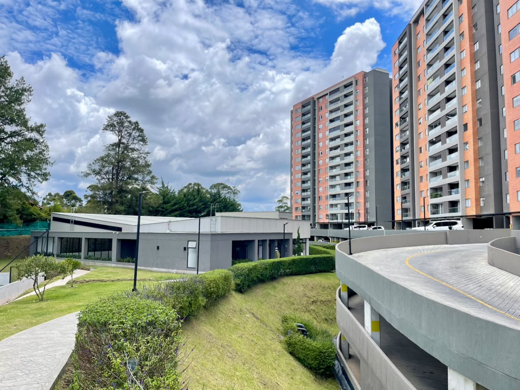 HERMOSO APARTAMENTO AMOBLADO SAN ANTONIO DE PEREIRA-RIONEGRO
