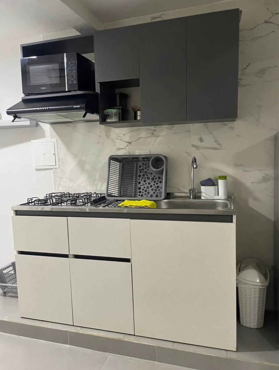 Apartaestudio Moderno en Laureles