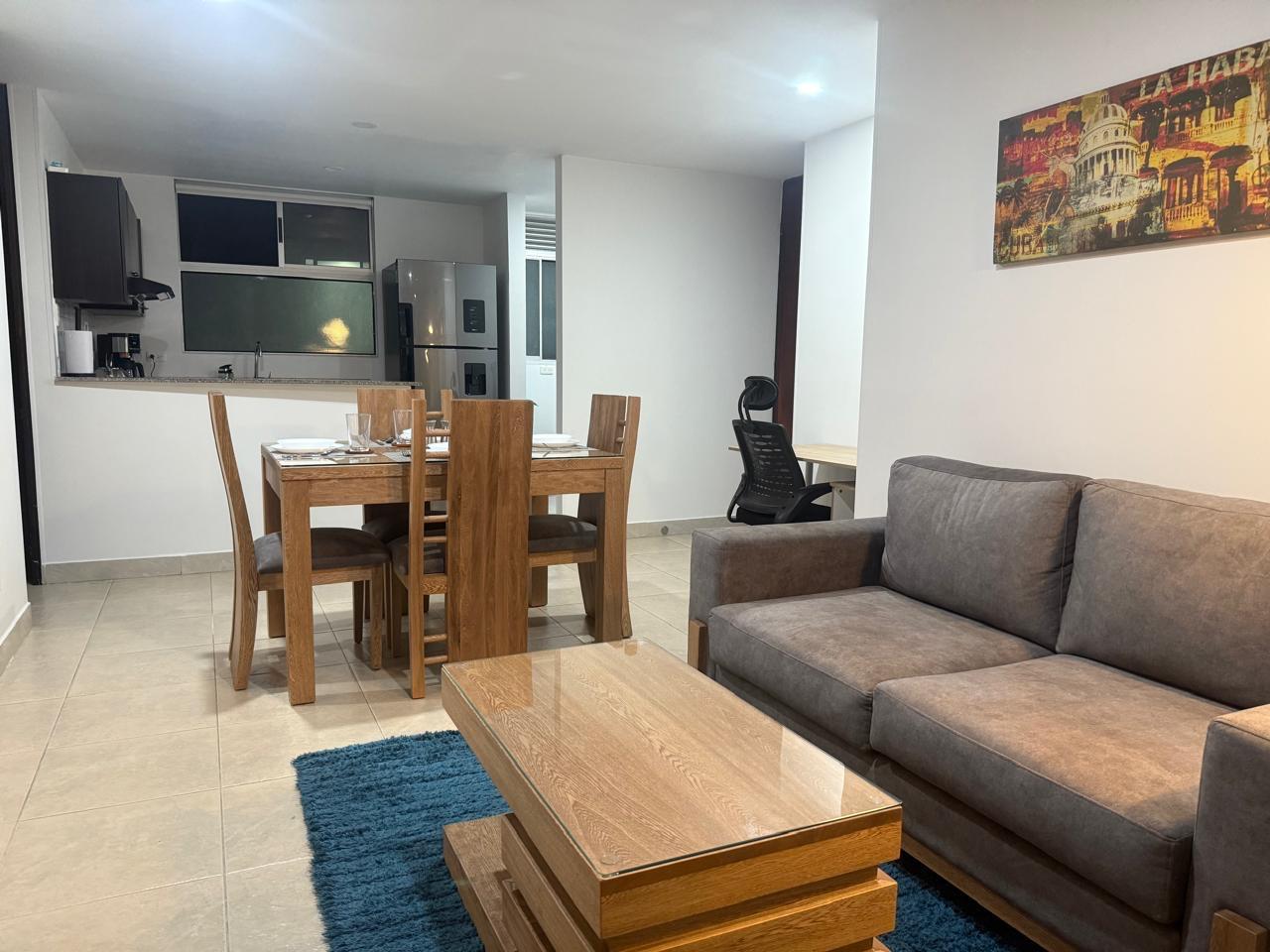 Comodo Apartamento En El Poblado Castropol