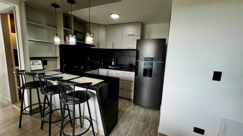 APARTAMENTO AMOBLADO EN RIO NEGRO