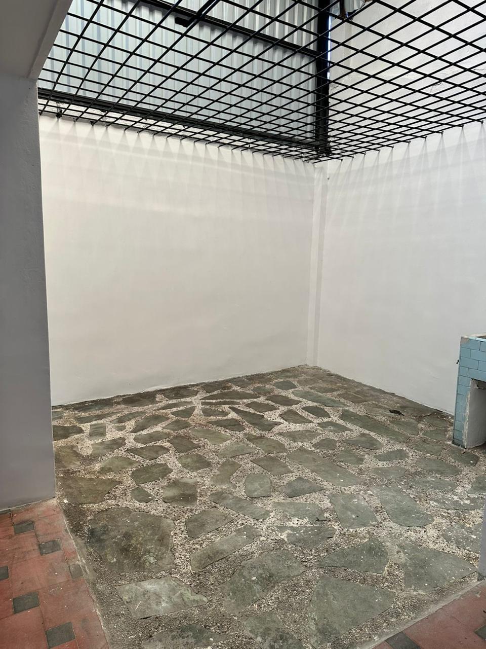 BODEGA DE 380 METRO EN SAN JOAQUIN . LAURELES