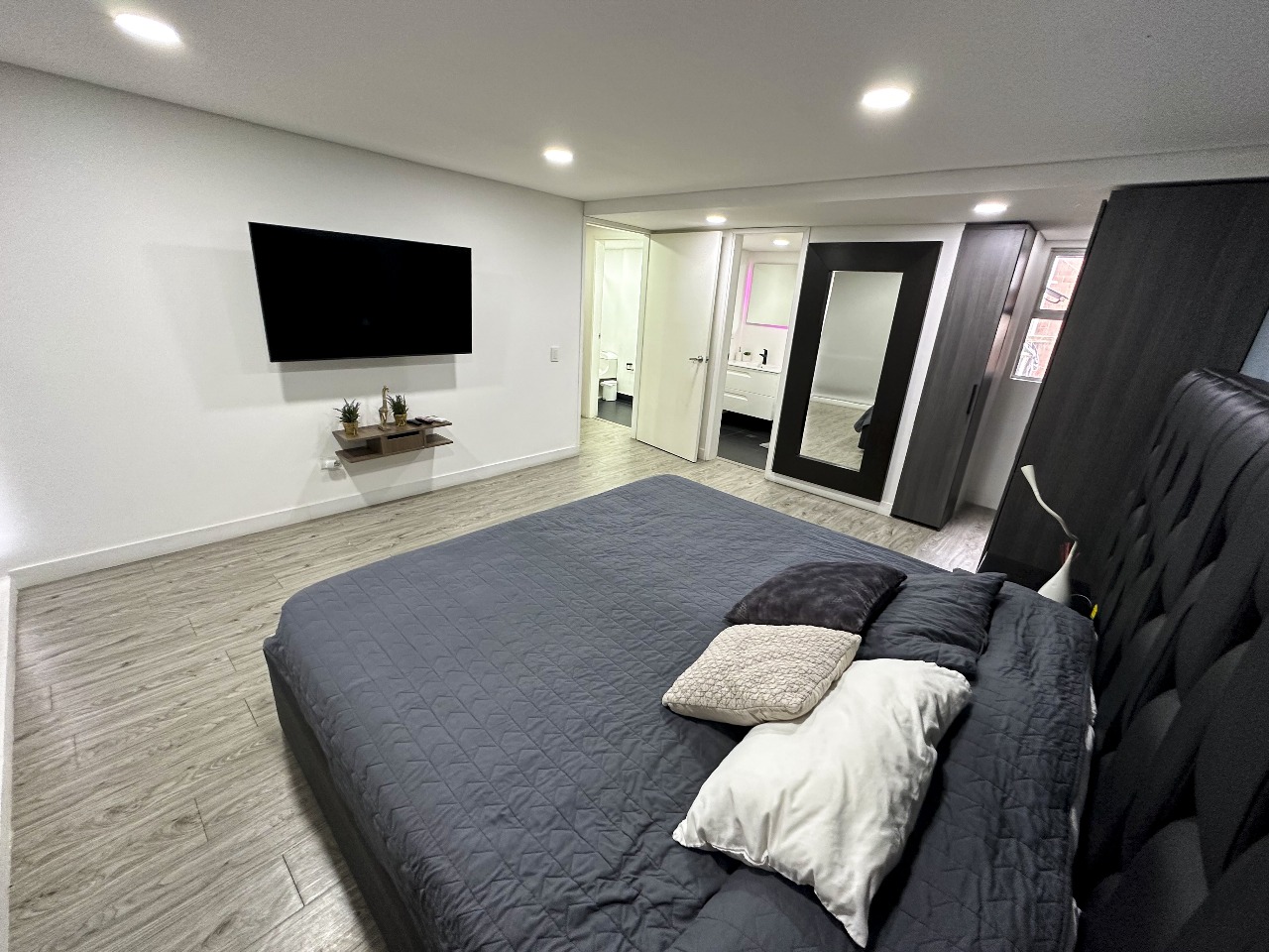 Apartamento Con Terraza Privada – Poblado Medellin