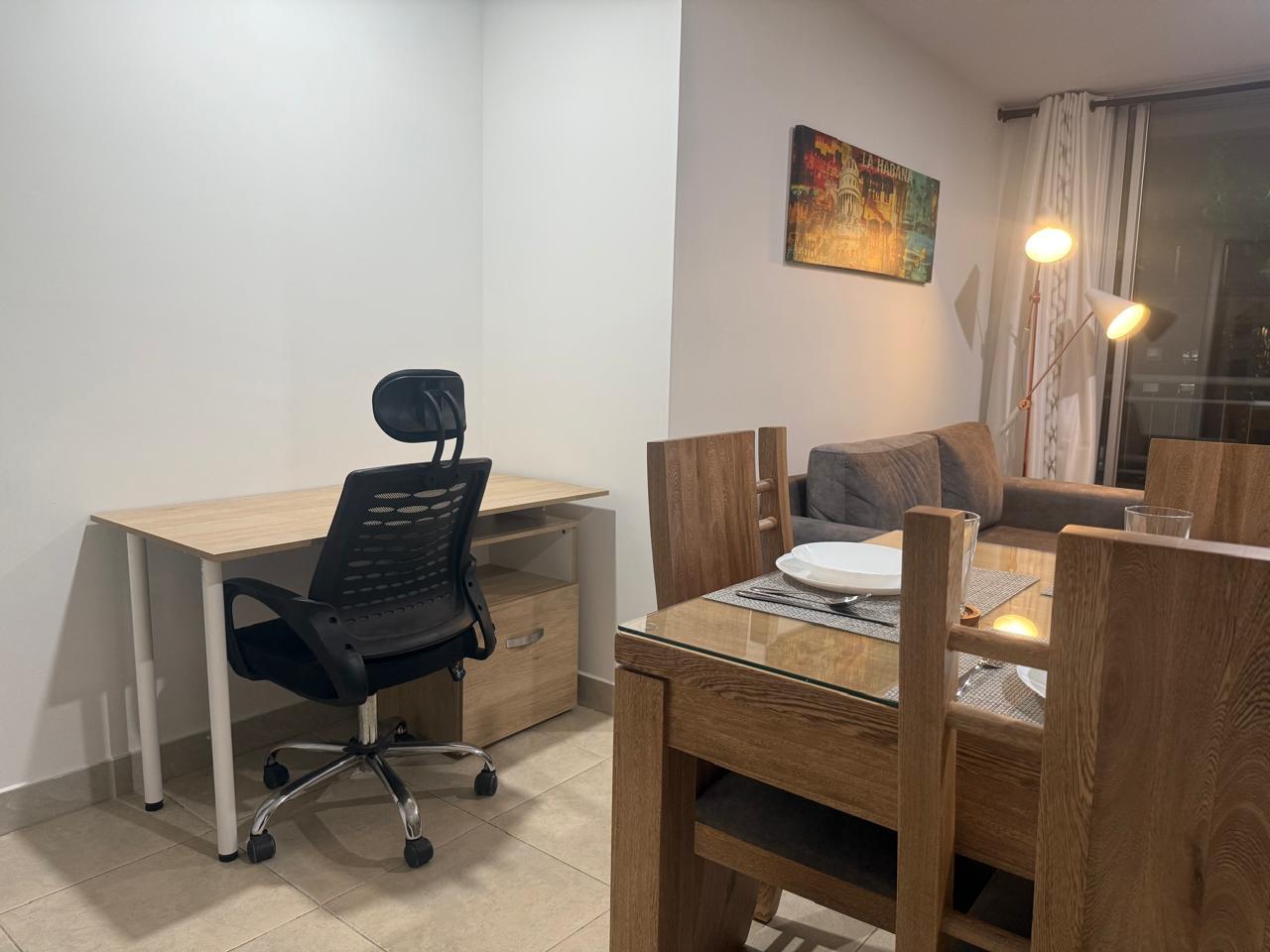Comodo Apartamento En El Poblado Castropol