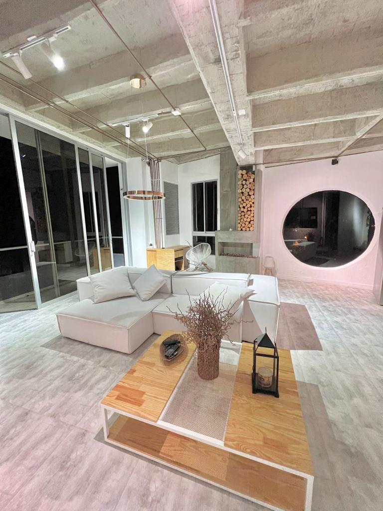 Hermoso Penthouse Duplex Inteligente Envigado