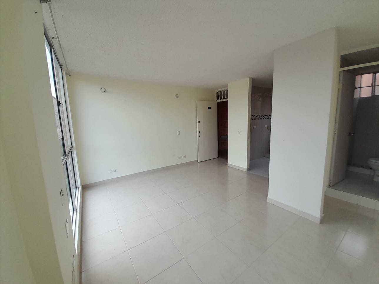 APARTAMENTO EN ARRIENDO CONJUNTO BRISAS DE ABRIL. RICAURTE CMARCA