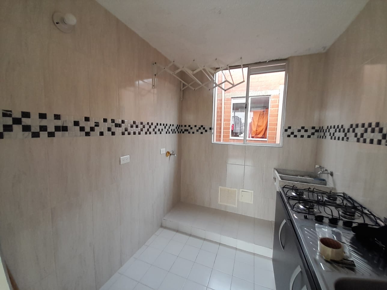 APARTAMENTO EN ARRIENDO CONJUNTO BRISAS DE ABRIL. RICAURTE CMARCA