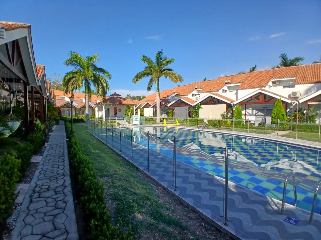 CASA EN ARRIENDO CONDOMINIO MADEIRA GIRARDOT CUNDINAMARCA