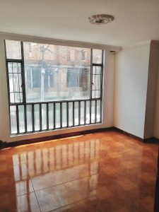 SE ARRENDA APARTAMENTO LA CUADRAS