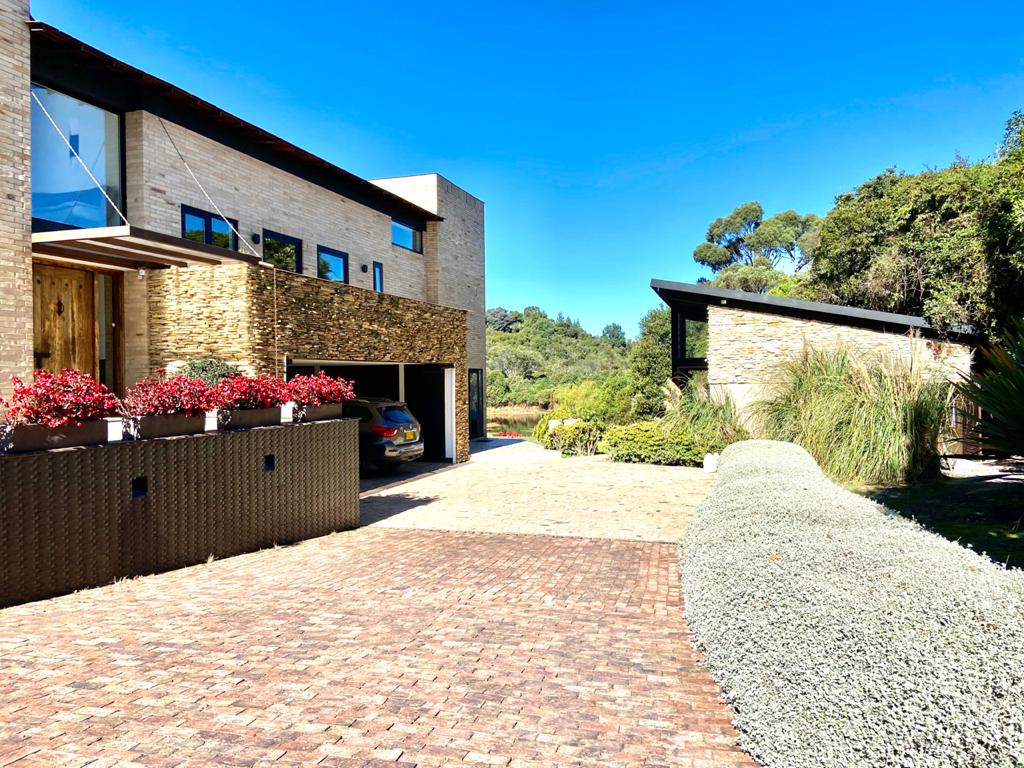 Arriendo Casa Sindamanoy amoblada