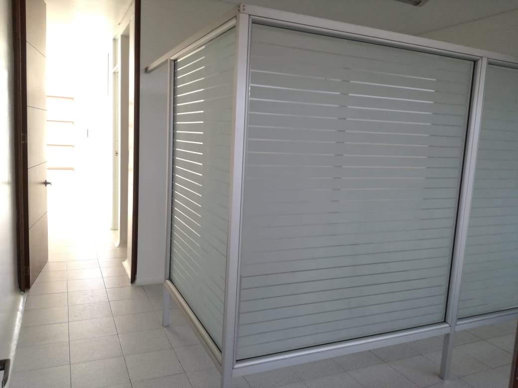 Arriendo oficina en Ofichia