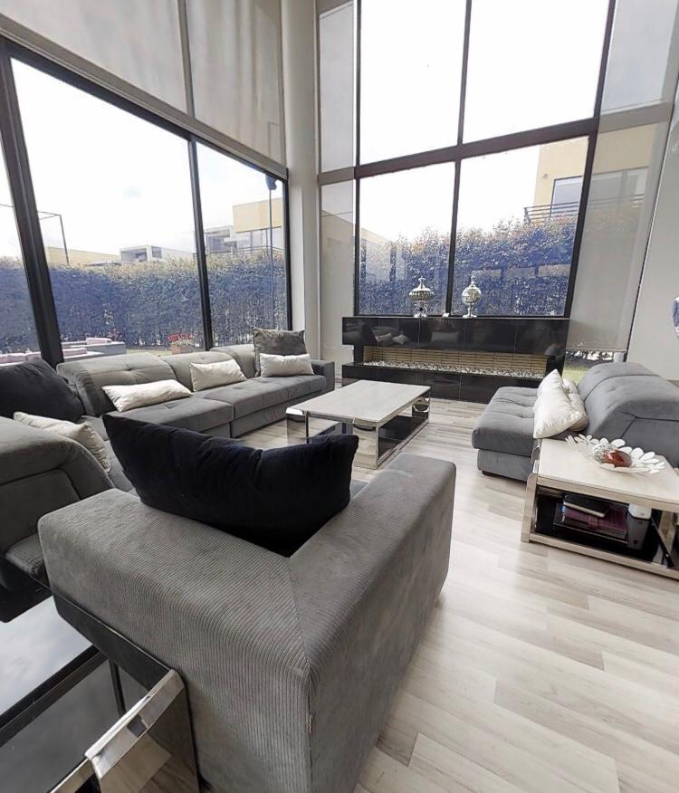 Arriendo casa en Cota Vila Style