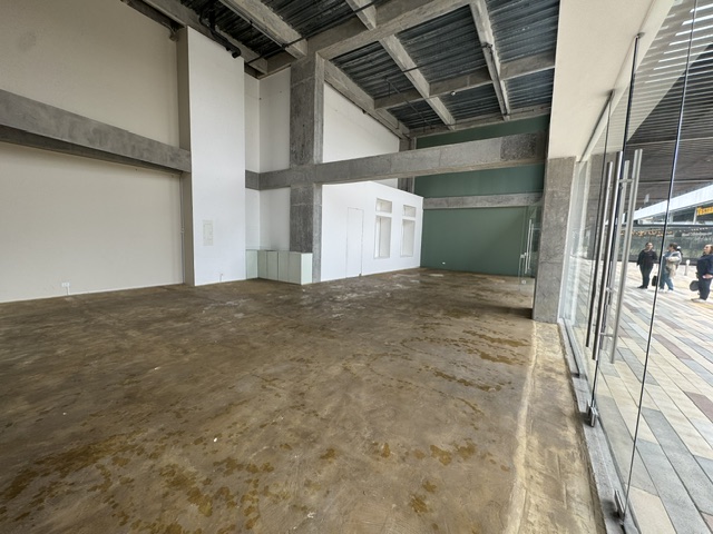 Arriendo local en Sabana Park en Cajica excelente ubicación