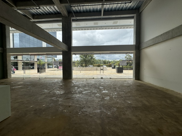 Arriendo local en Sabana Park en Cajica excelente ubicación
