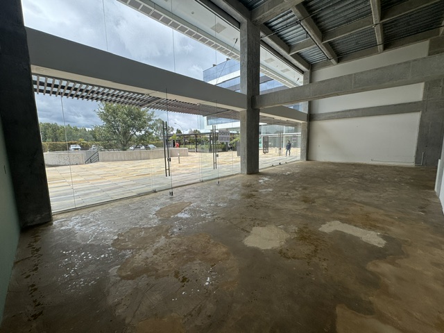 Arriendo local en Sabana Park en Cajica excelente ubicación