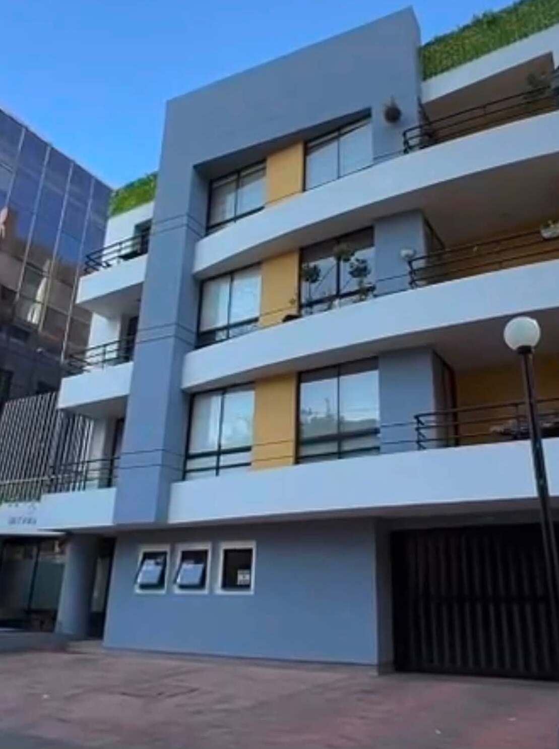 ARRIENDO APTO ESTUDIO AMOBLADO CHICÓ NORTE -5-