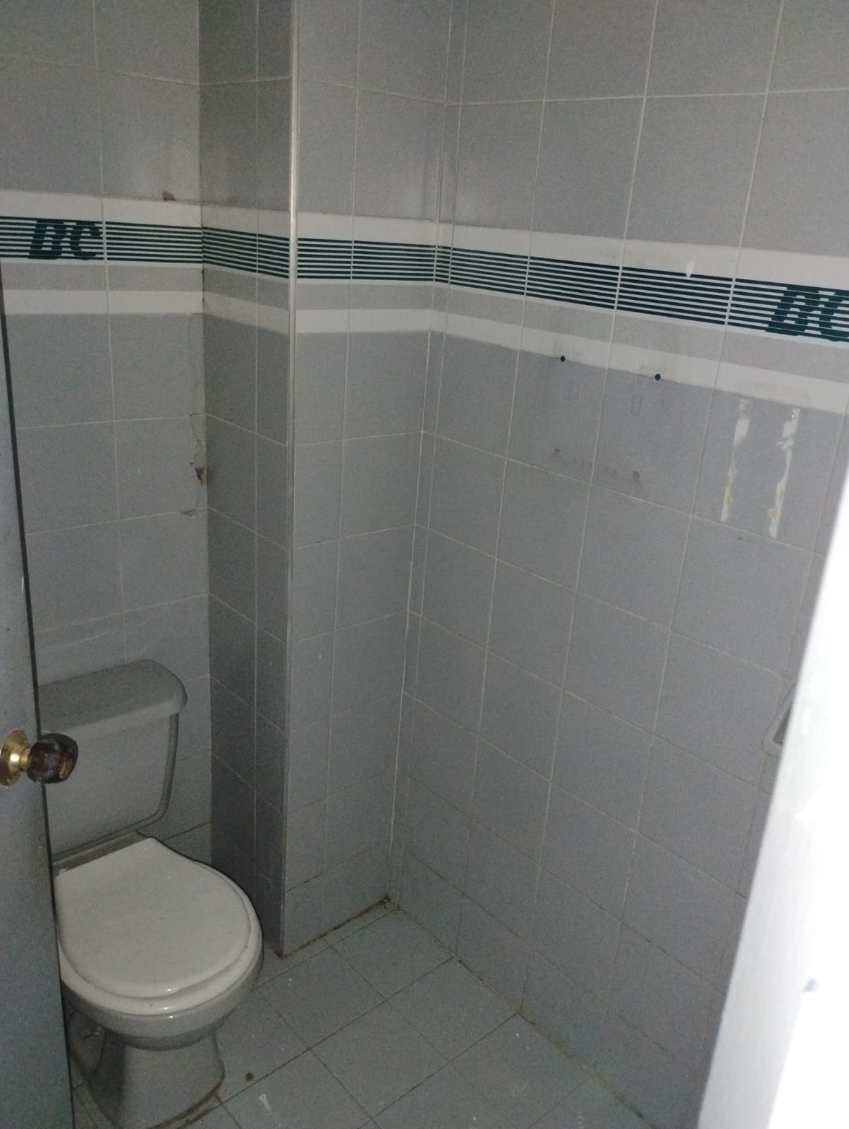 ALQUILO LOCAL COMERCIAL AVENIDA SEXTA CALI