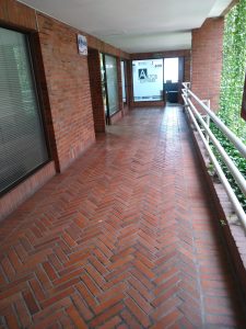 Oficina 4 piso se arrienda sistema coworking fijo (pago mensual) $ 950.000