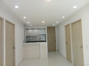 “Apartamento de aproximadamente 60 m², con 2 habitaciones, 2 baños y espacio adicional ideal para es