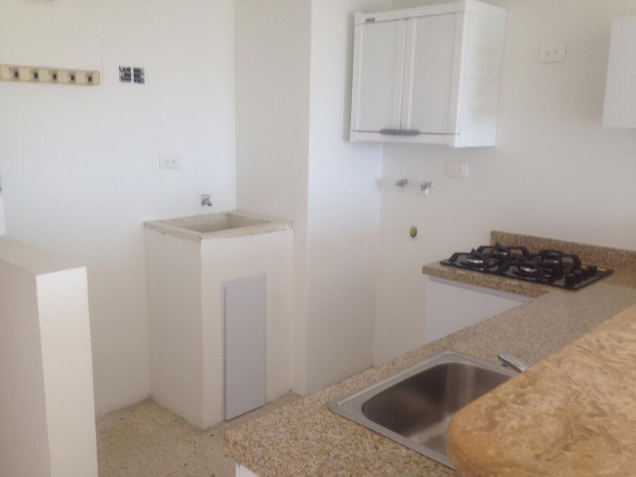 Alquiler de oficinas bellamente diseñadas para 3 personas en Cartagena, Bahía Bocagrande