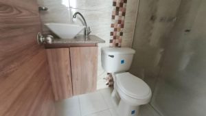 SE ARRIENDA APARTAMETENTO EN ROBLEODO PAJARITO, MEDELLÍN