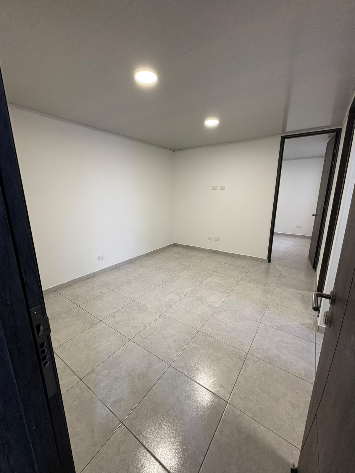 Se Arrienda amplio apartamento en Bogotá Granada 70m²
